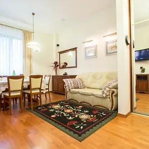 https://apartament-sezamowy-i-bursztynowy-willa-radowid.zakopanehotels.org